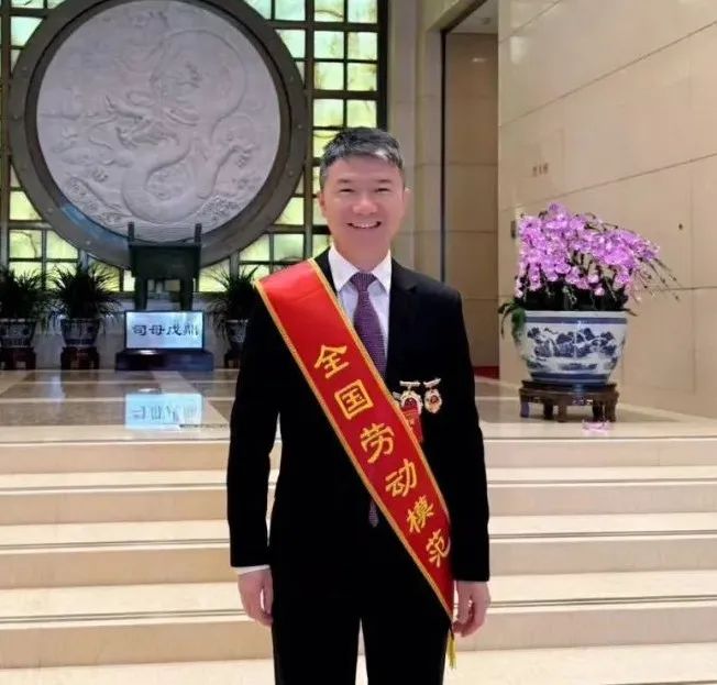 1749170359684046.jpg 刘.jpg