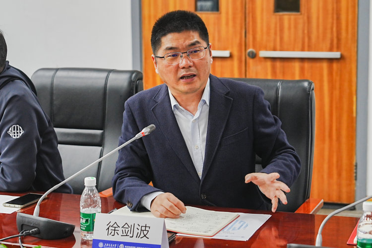1762505652714750.jpg 徐书记讲话.jpg